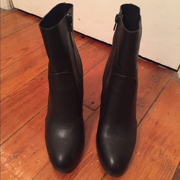 Black tight ankle booties Clearance